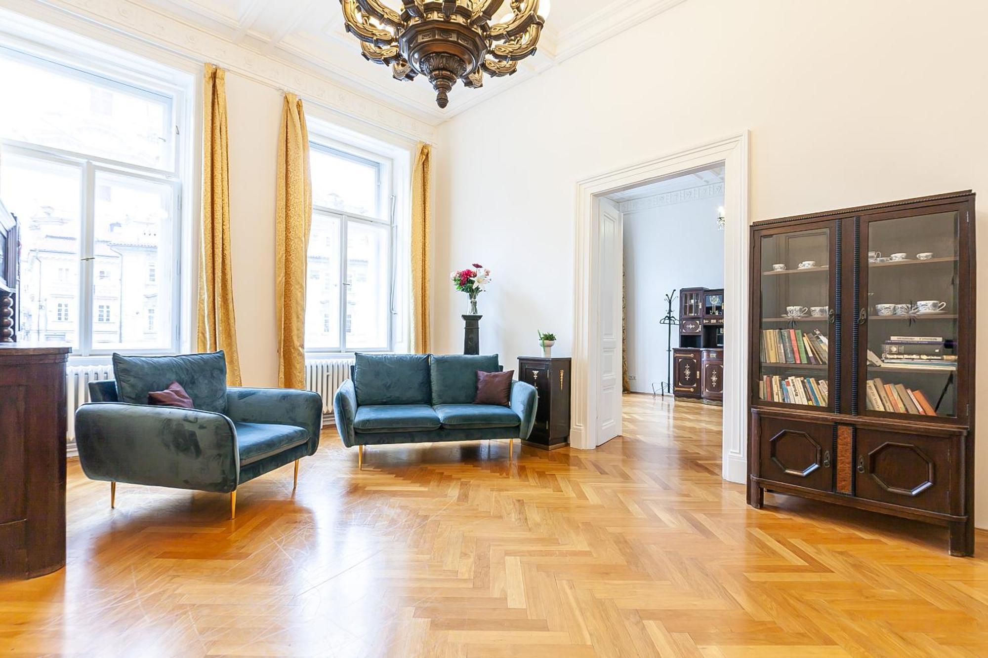פראג Royal Apartment By Charles Bridge View Of Saint Nicholas Church מראה חיצוני תמונה