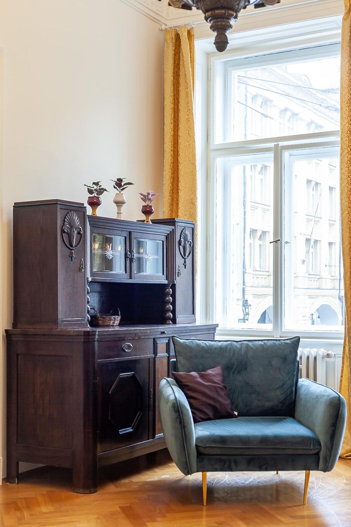פראג Royal Apartment By Charles Bridge View Of Saint Nicholas Church מראה חיצוני תמונה