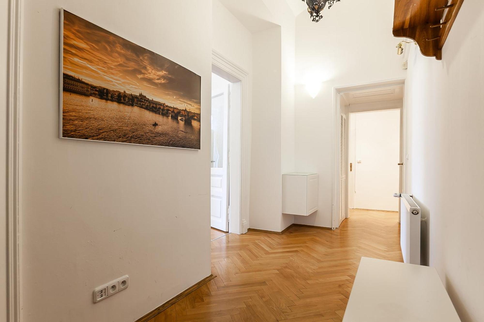 פראג Royal Apartment By Charles Bridge View Of Saint Nicholas Church מראה חיצוני תמונה
